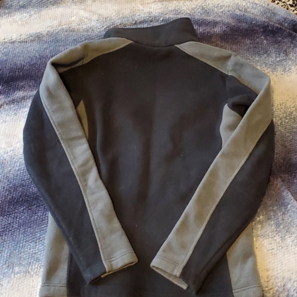 Black and grey Columbia fleece jacket - Picture 3 of 3